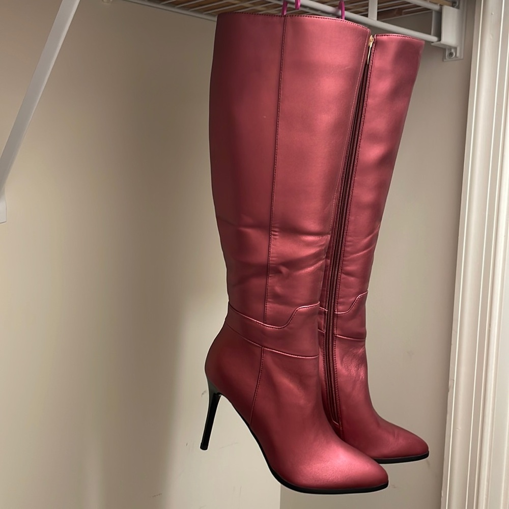 Metallic rose gold stiletto boots!